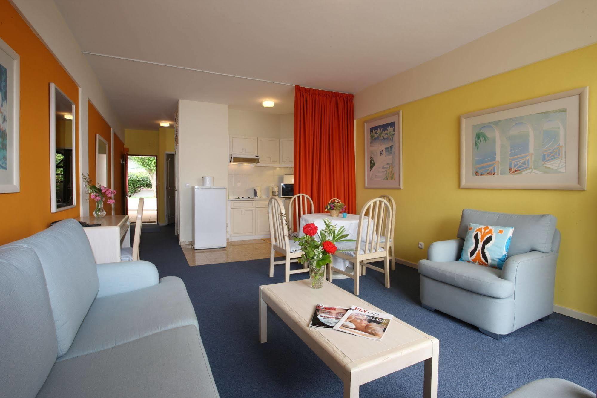 Bay Aparthotel