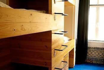 Goodnight Albergue