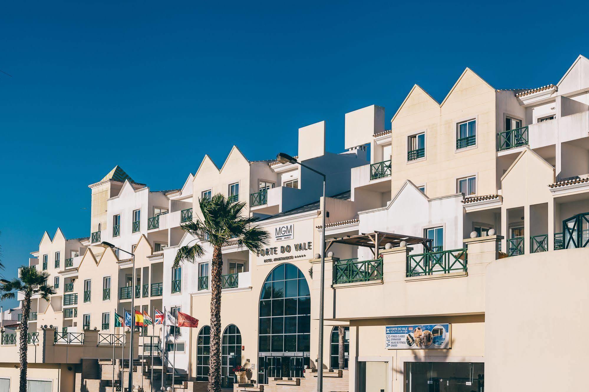 Grand Muthu Do Vale Apartahotel 5*