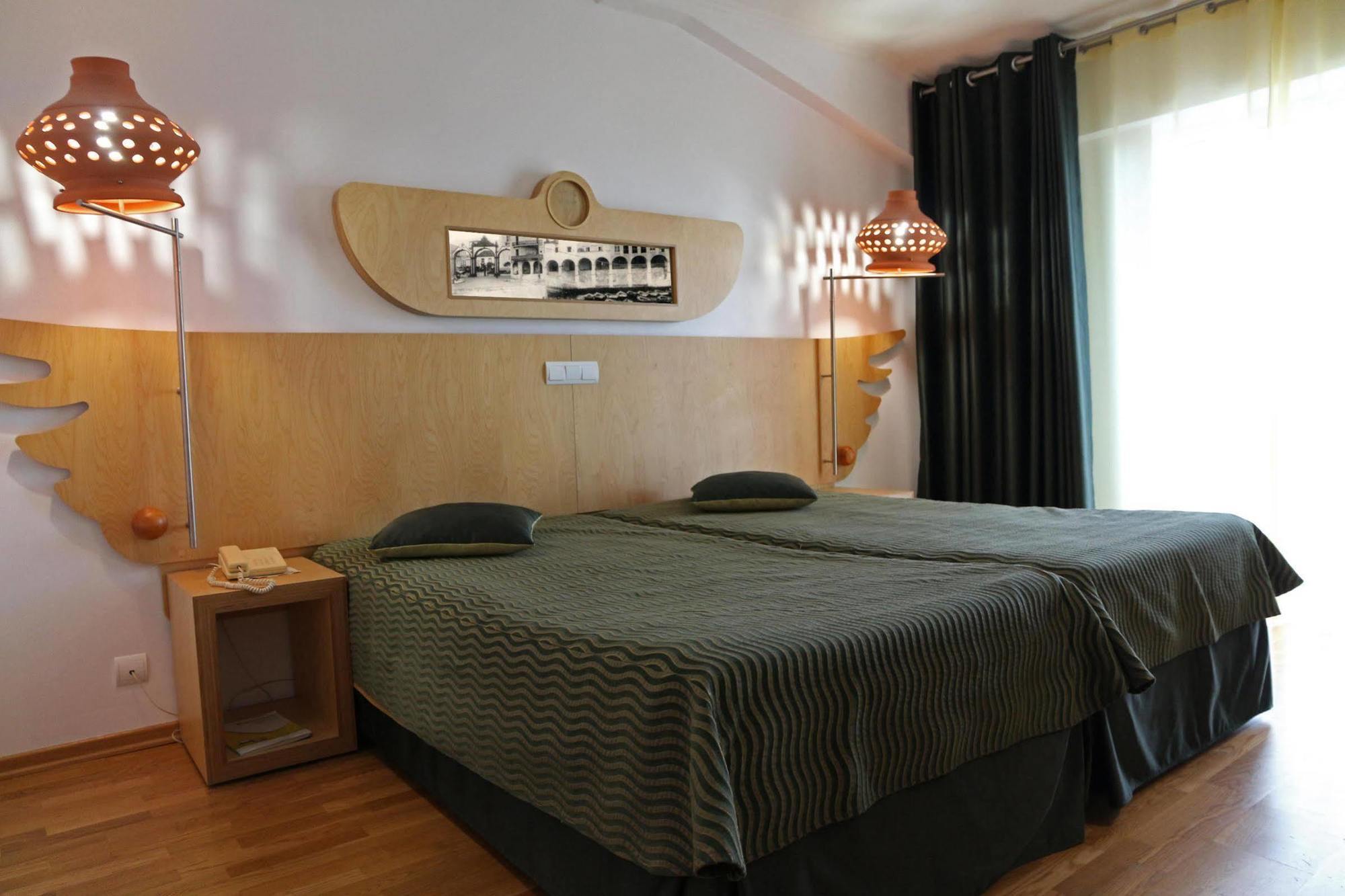 Hotel Ponta Delgada Hotel Ponta Delgada (Sao Miguel)