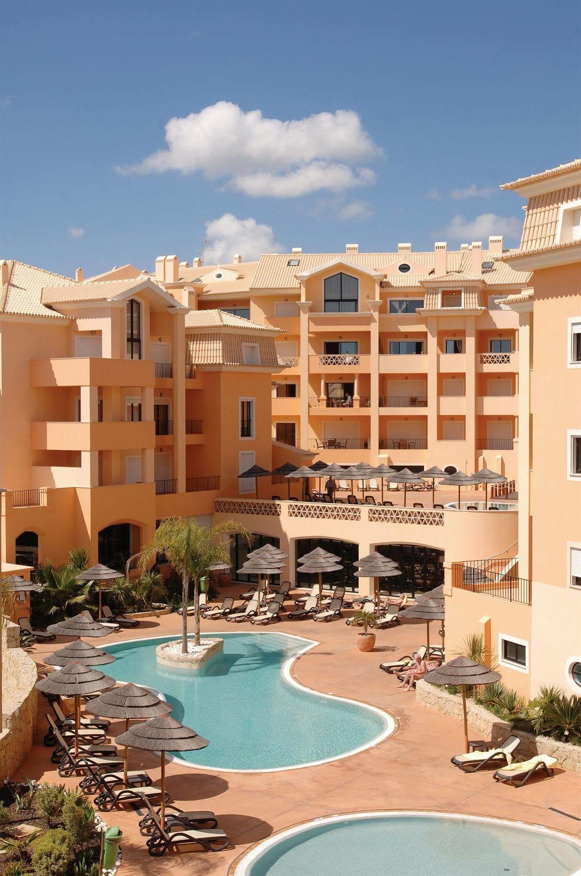 Aparthotel Estrela Da