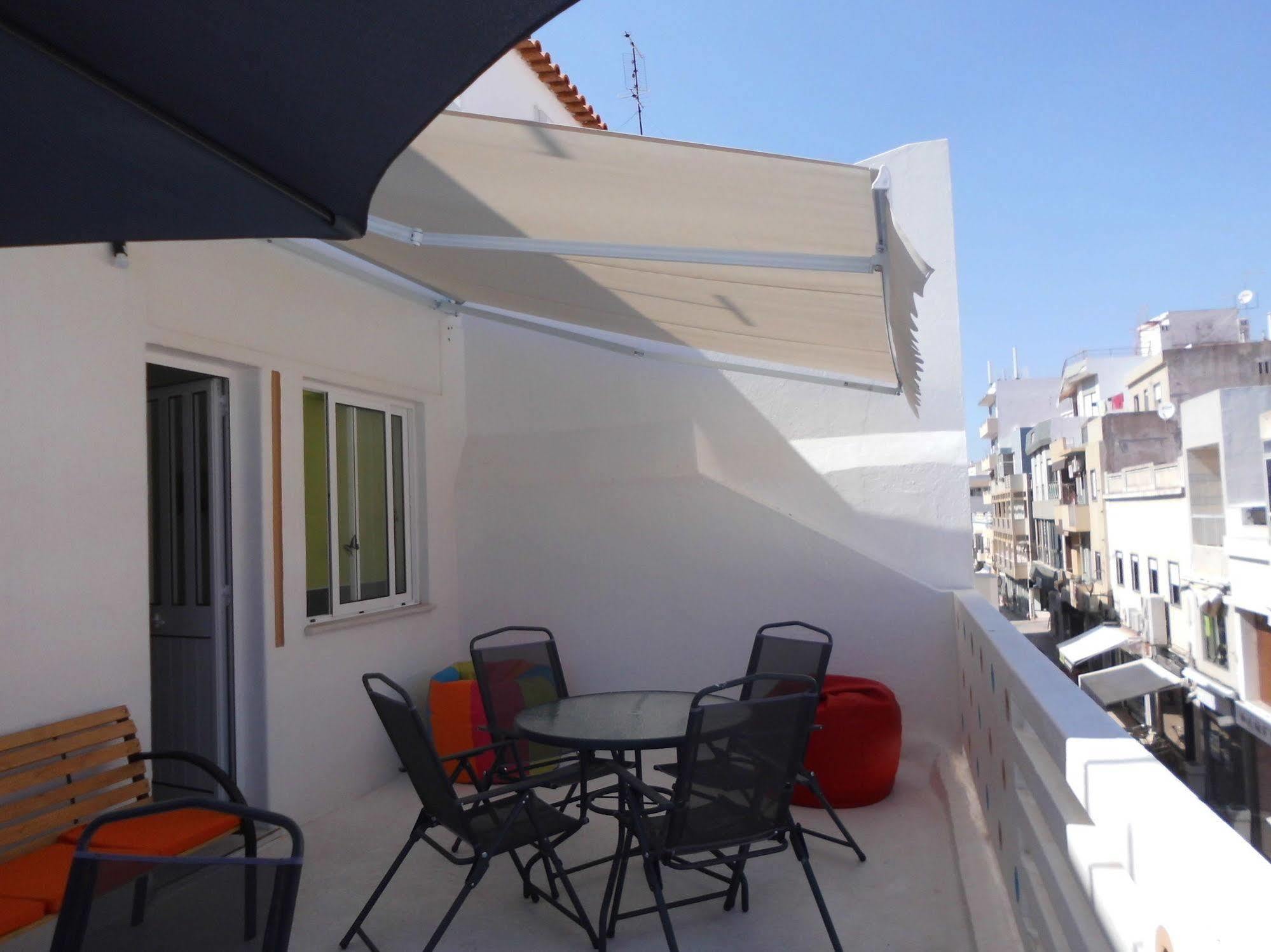 Alameda Hostal *
