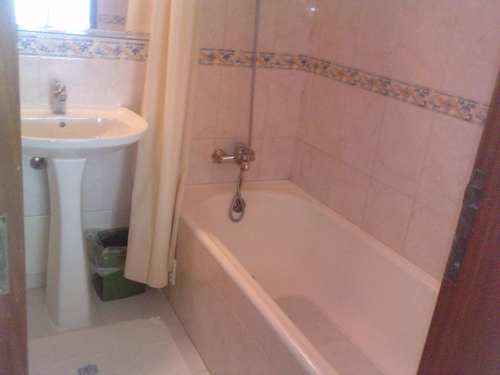 Bed & Breakfast Residencial Nosso Paraiso Quarteira