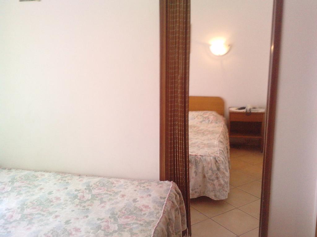 Bed & Breakfast Residencial Nosso Paraiso 3*