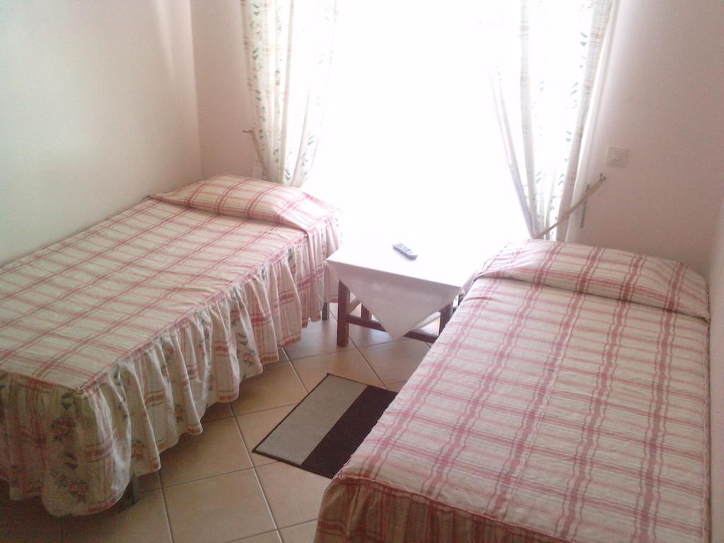 Bed & Breakfast Residencial Nosso Paraiso Quarteira
