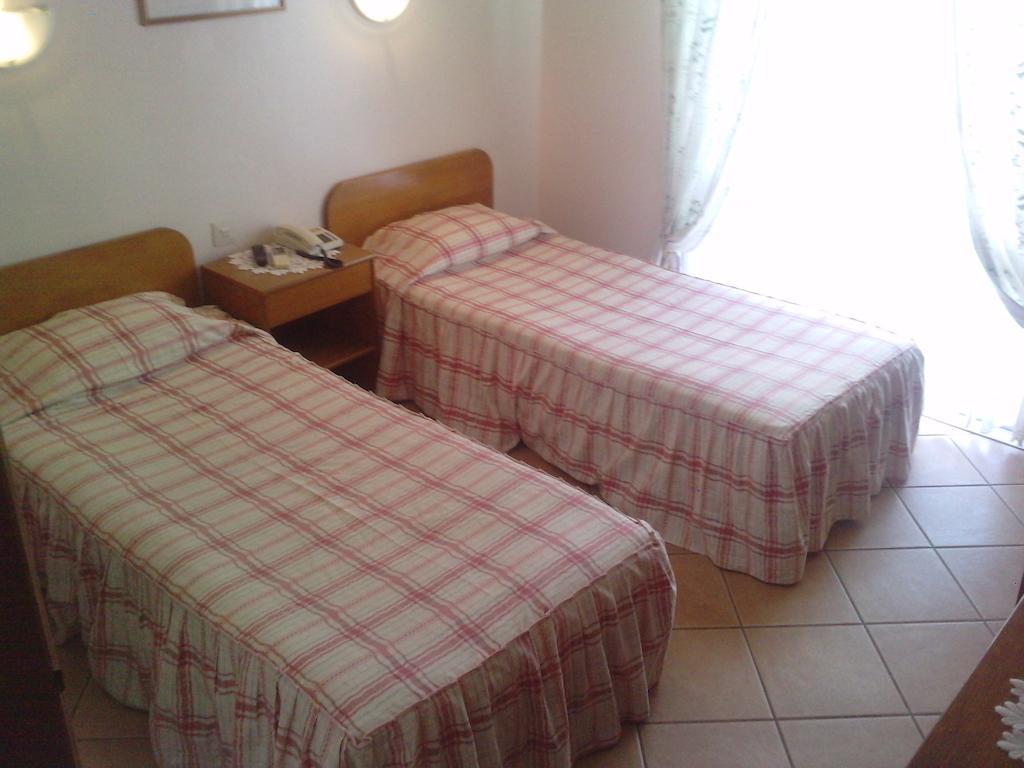 Bed & Breakfast Residencial Nosso Paraiso 3*
