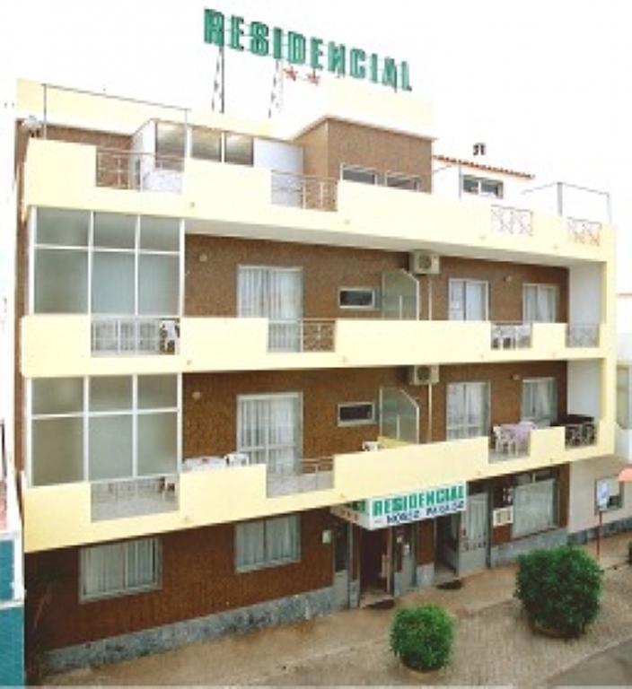Bed & Breakfast Residencial Nosso Paraiso 3*