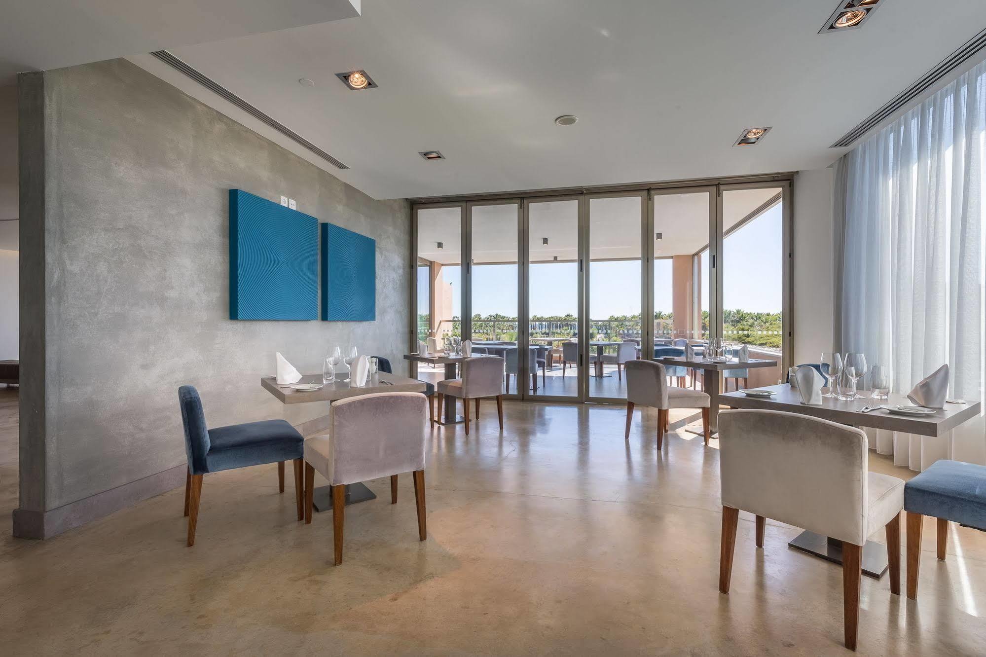 Nau Salgados Lagoas Apartahotel 4*