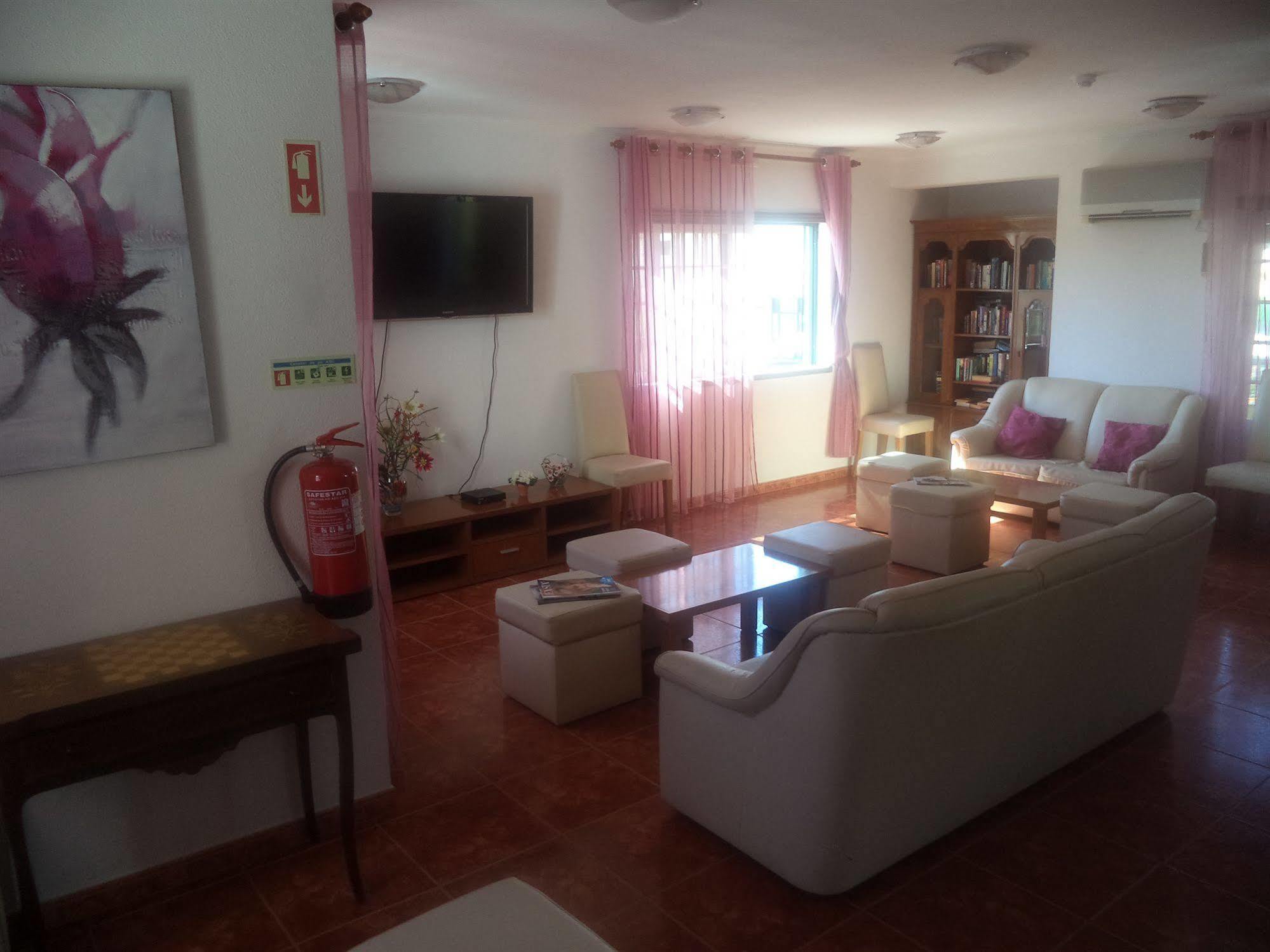 Azul Hotel 2*