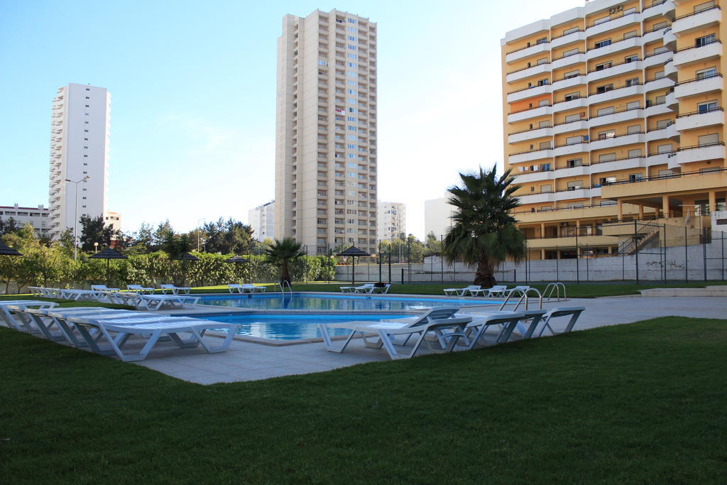 Apartahotel Castelos Da Rocha 3*