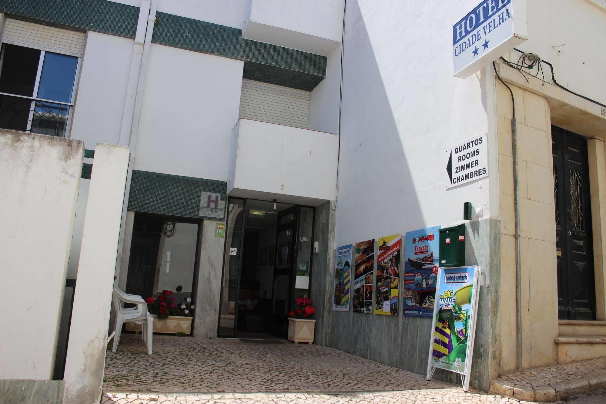 Velha 2* Lagos