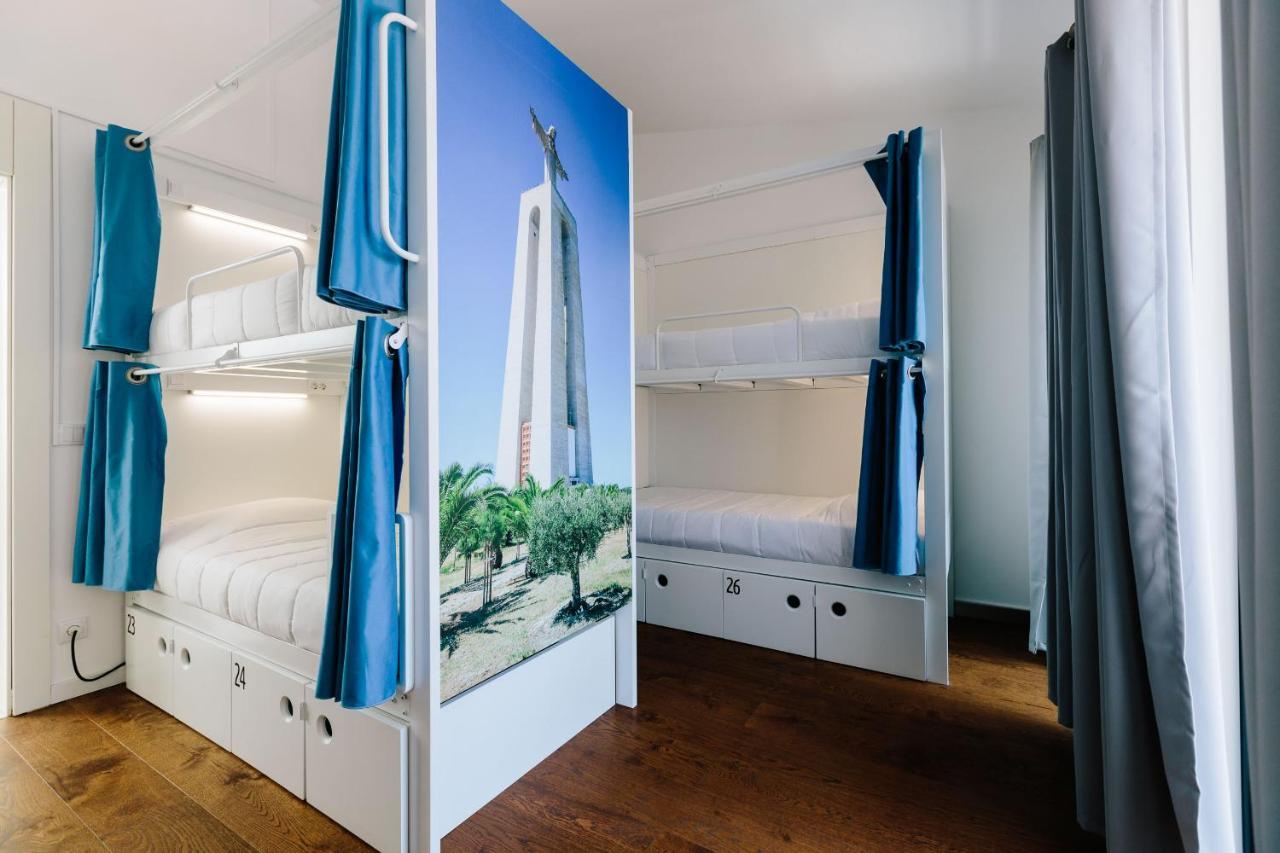 Lisbon South Hostel *