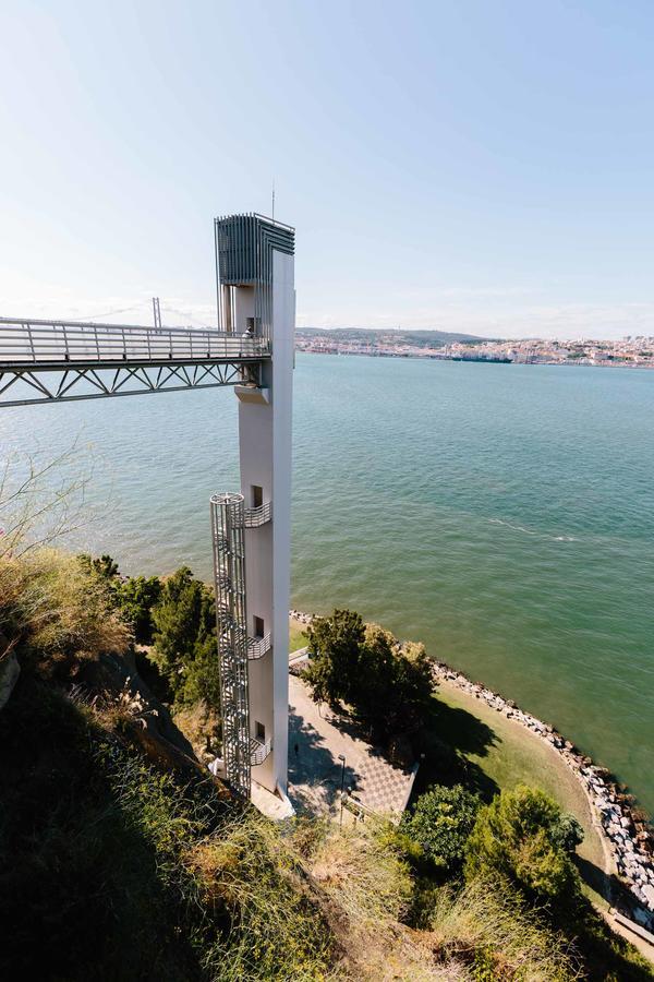 Lisbon South Hostel Almada