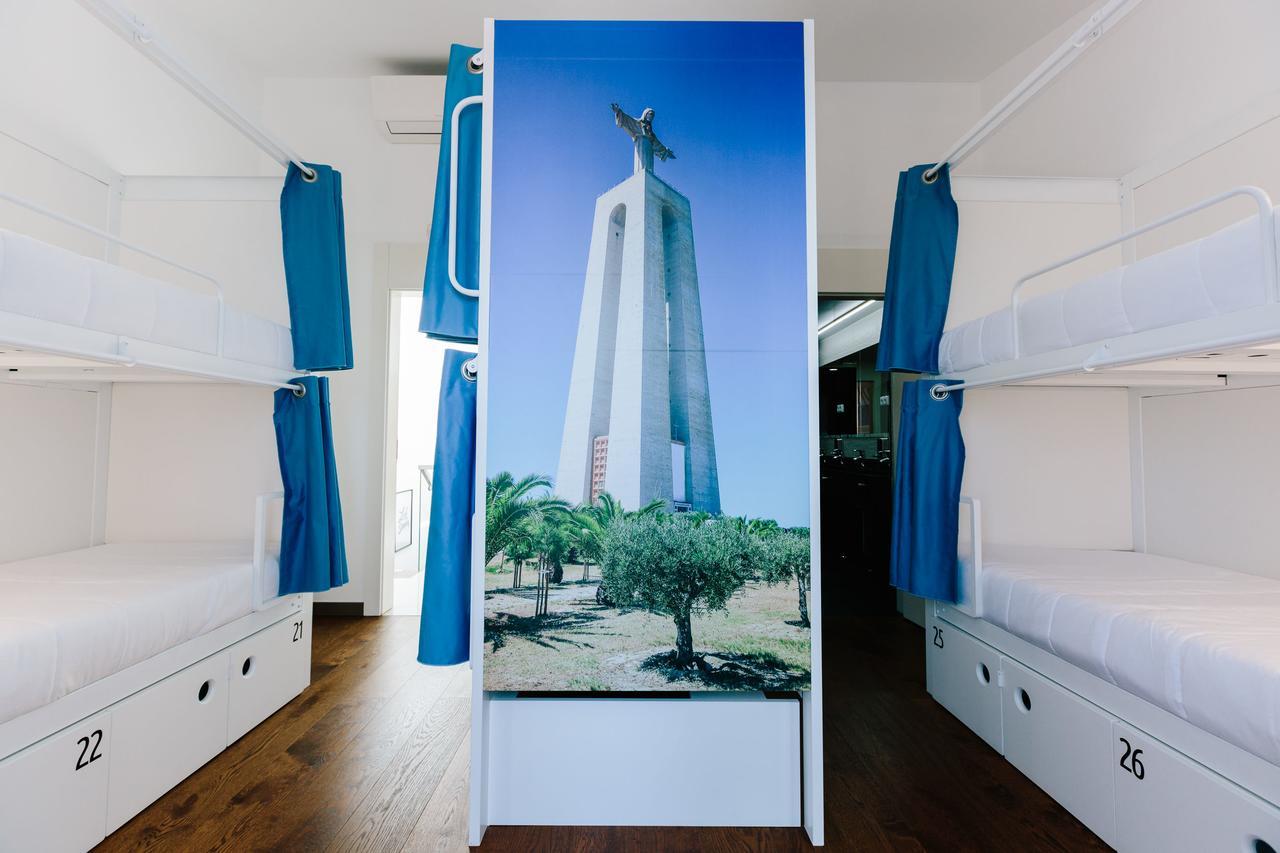 Lisbon South Hostel Almada