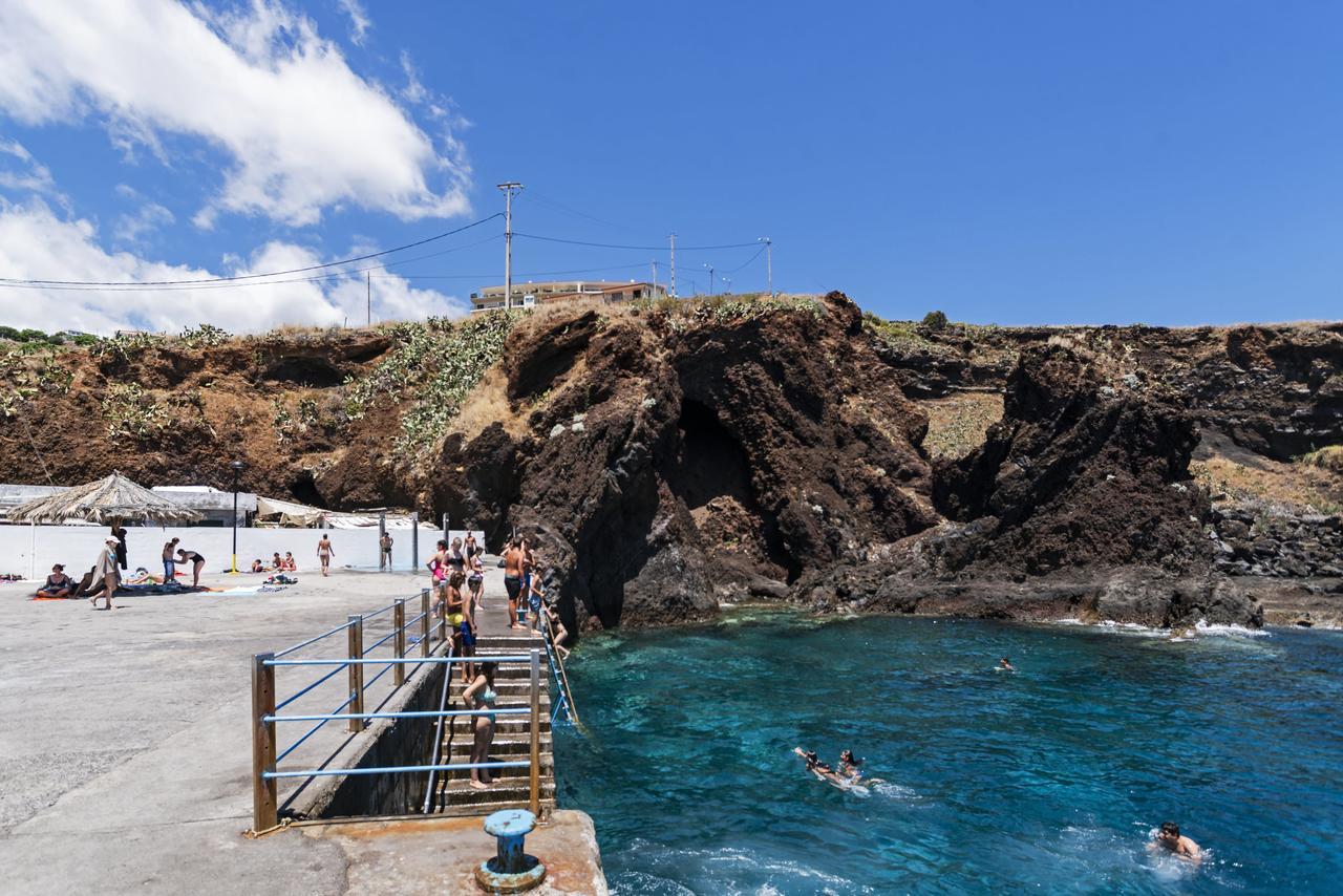 Reis Magos Ii By An Island Apartment Canico (Madeira)