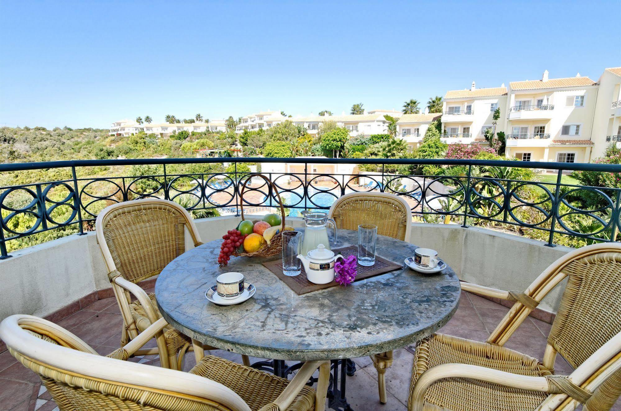 Presa De Moura Holiday park 4*