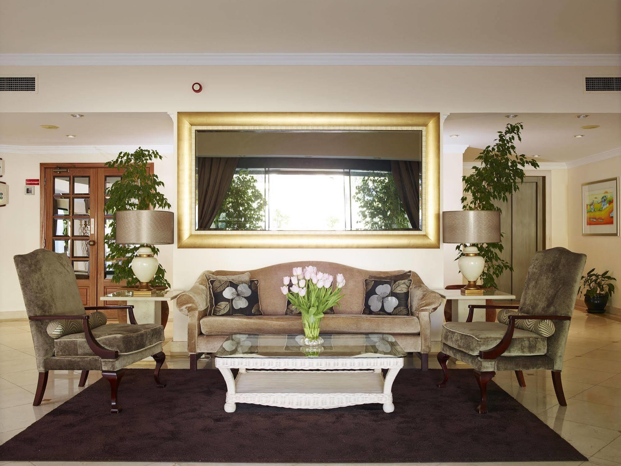 Formosa Park 4*