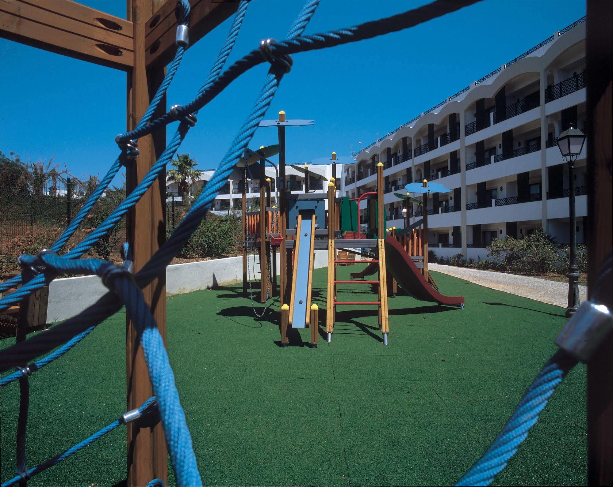 Aparthotel Formosa Park 4*