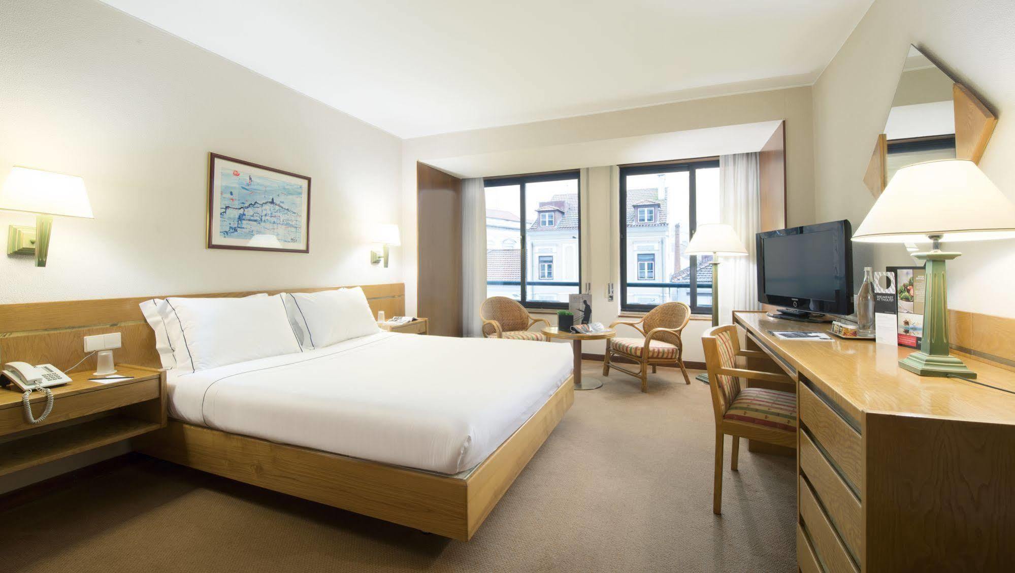 Tivoli Hotel 4*
