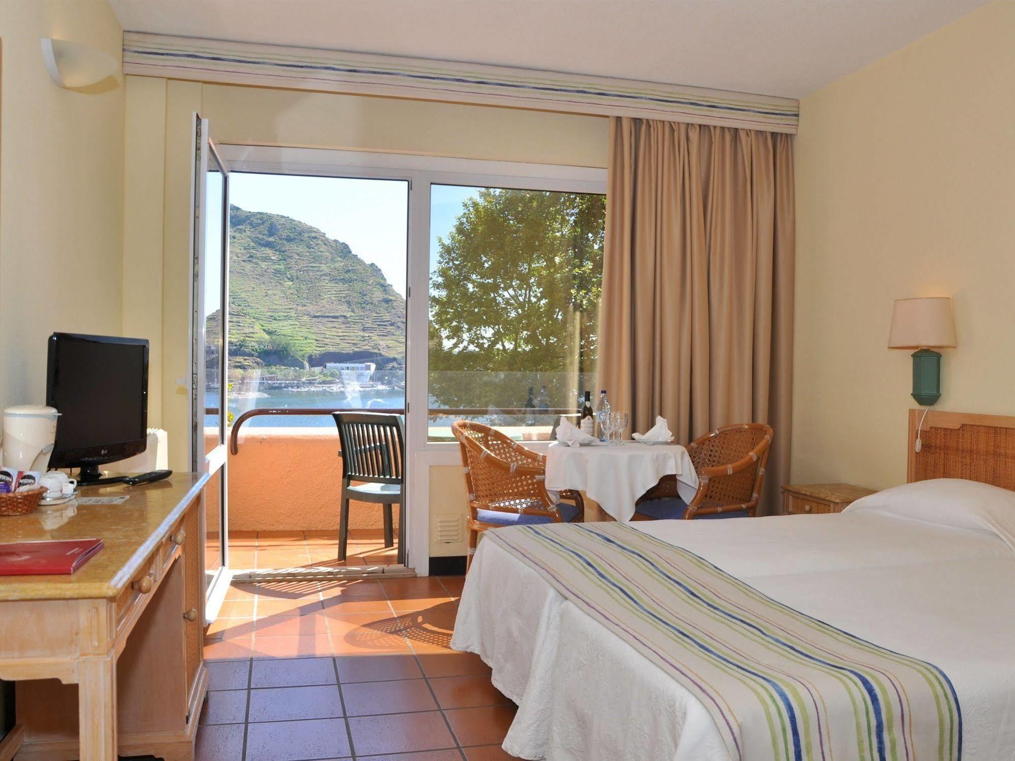 Hotel Dom Pedro Madeira Machico (Madeira)