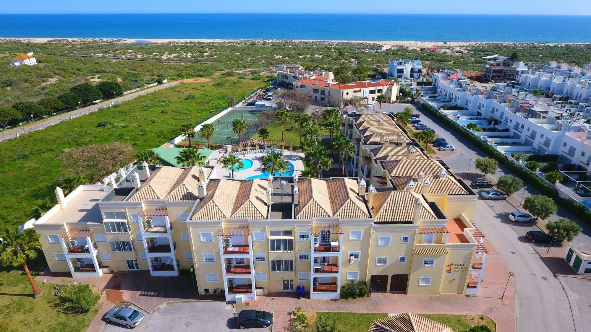 Da Lota - Beachfront Aparthotel 3*