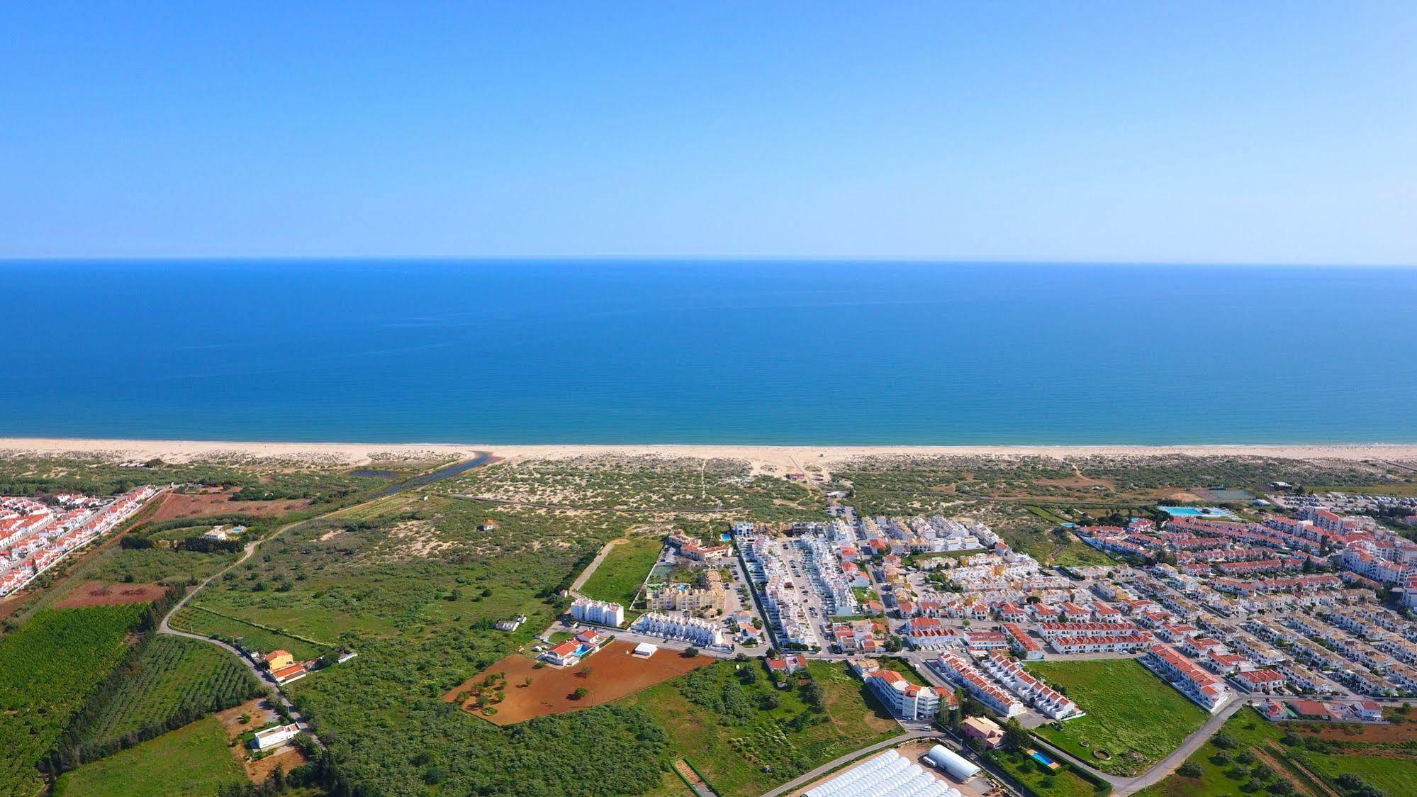 Da Lota - Beachfront Aparthotel 3*
