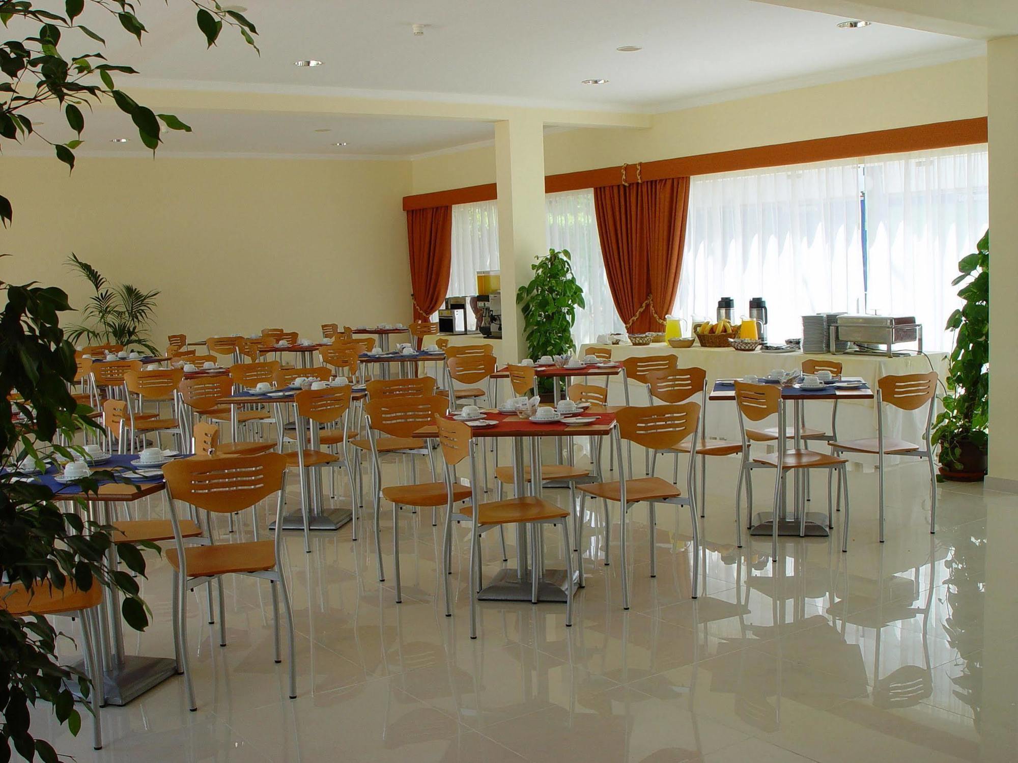 Apartahotel Luna Olympus