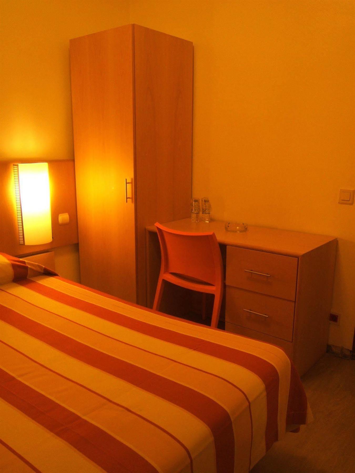 Residencial Jardim Da 2* Amadora