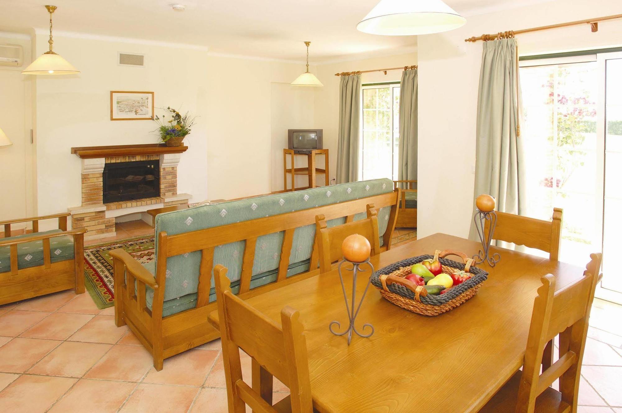 Colina Da Lapa Apartment