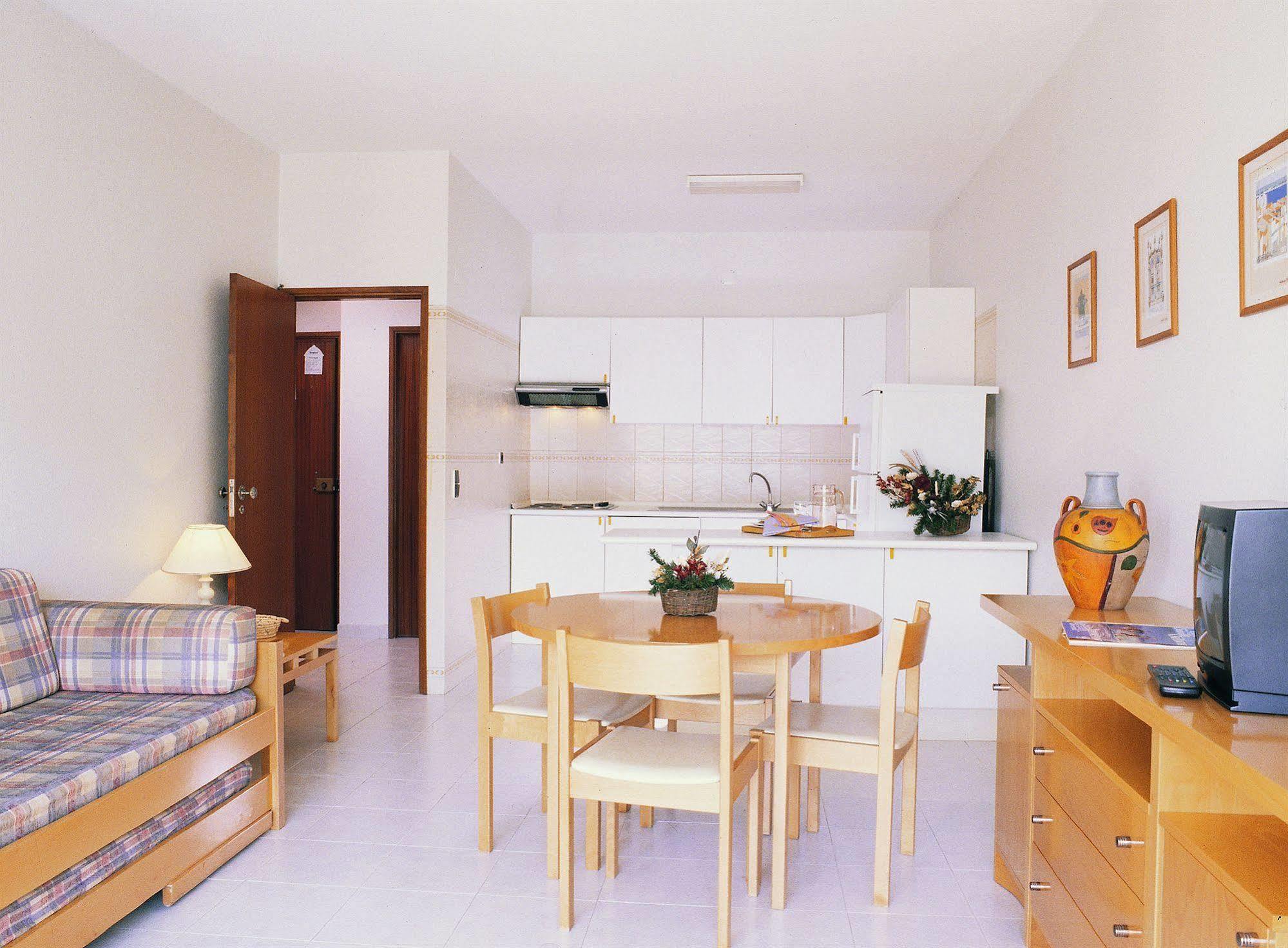 Ukino Terrace Algarve Concept