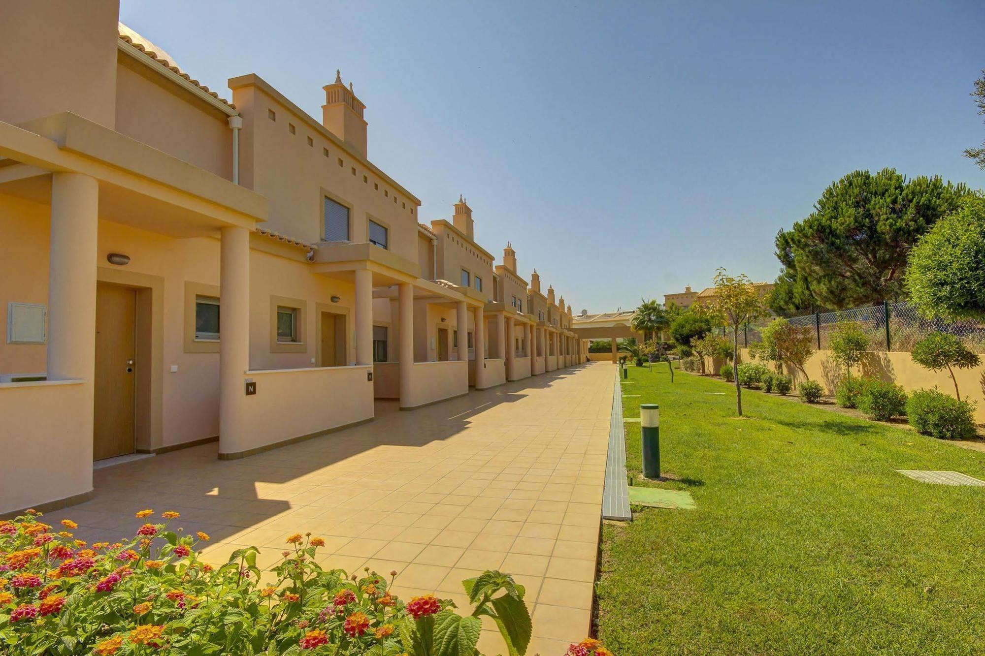 Pinheiros Da Balaia Resort Albufeira