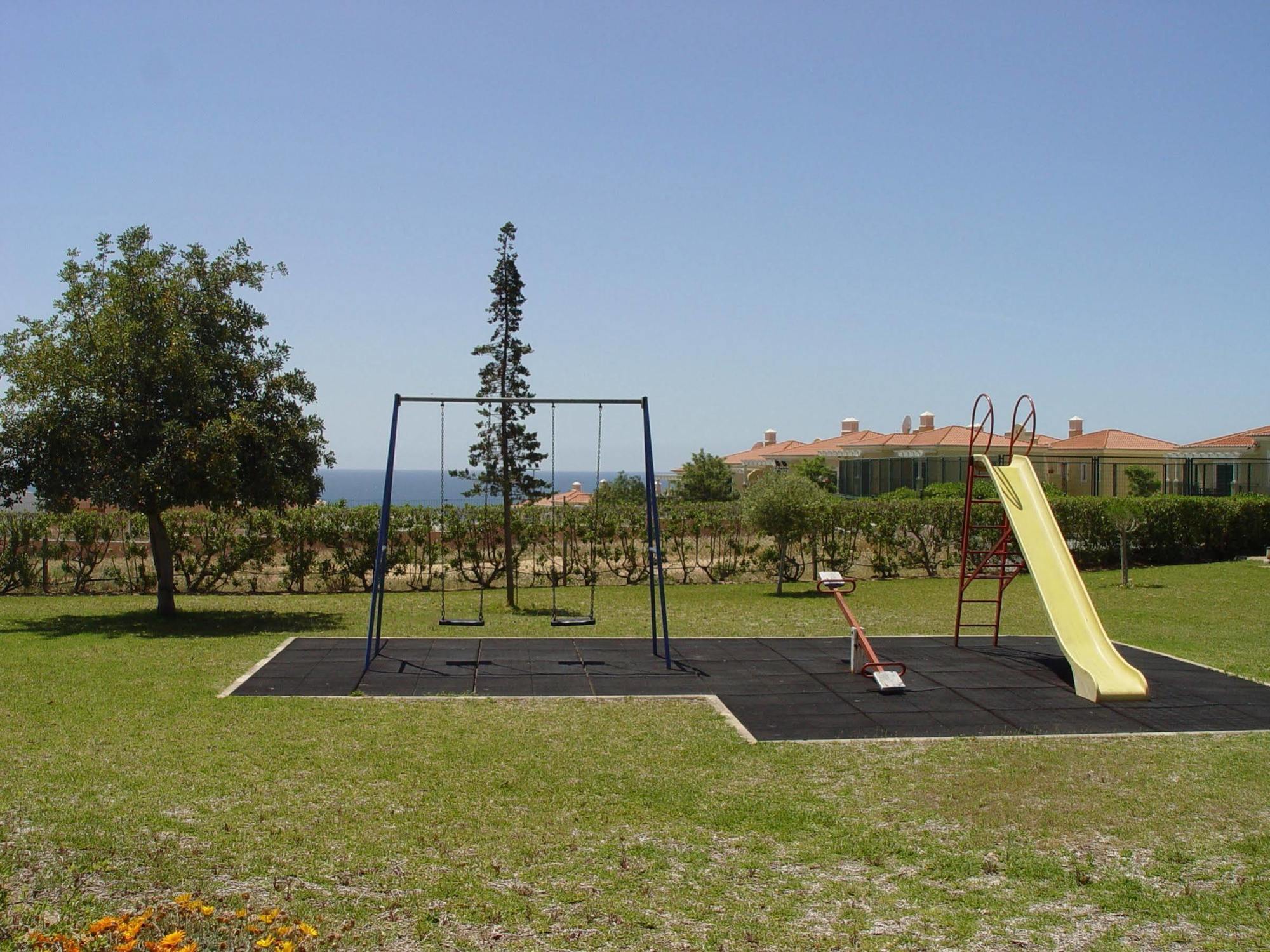 Quinta Figueirinhas & Quintinha Village 3* Porches (Algarve)