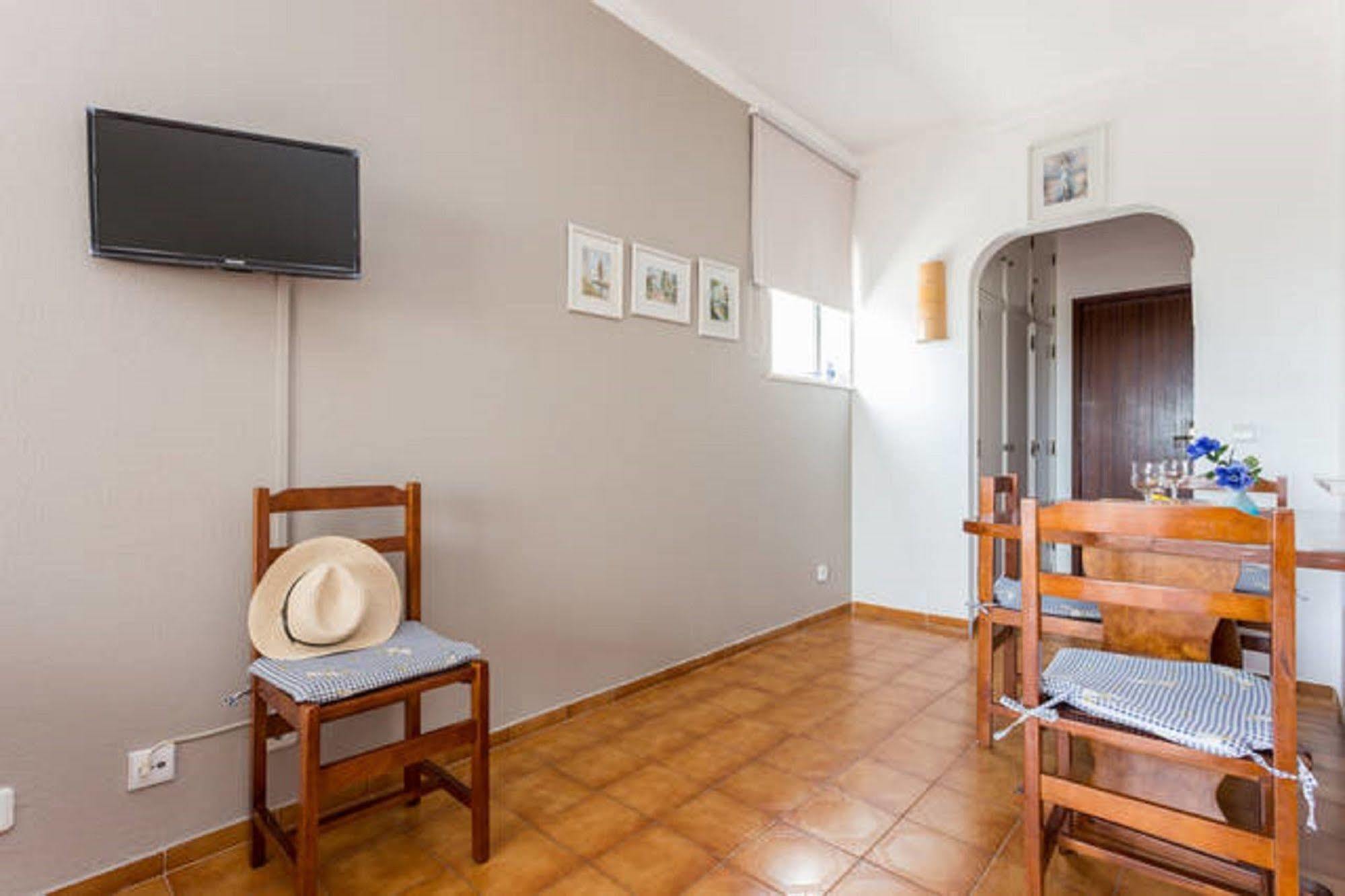 Sea Breeze Hotel 3*