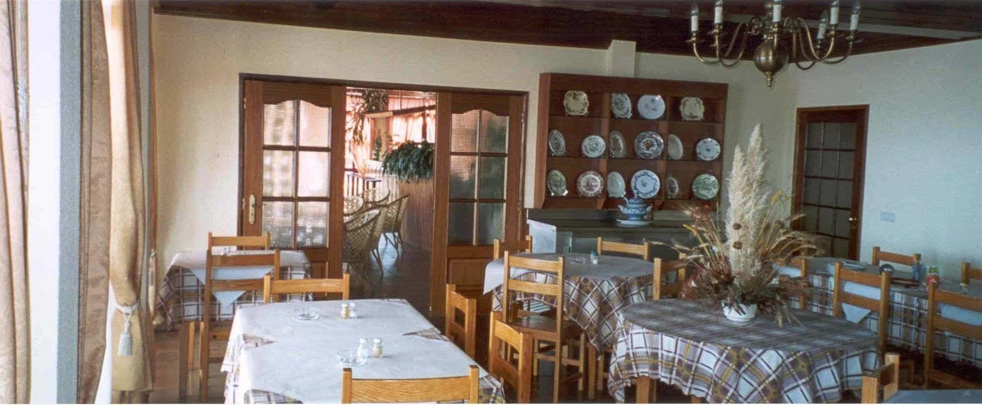 Al Moniz 3* Água de Pena