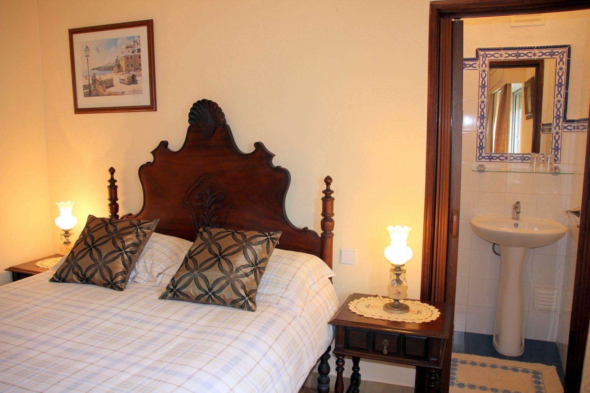 Guest house Al - Local Bicuar 3*
