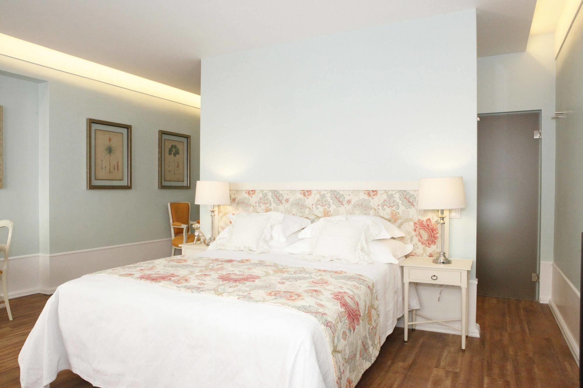 Gasthuis Alecrim Ao Chiado 4*
