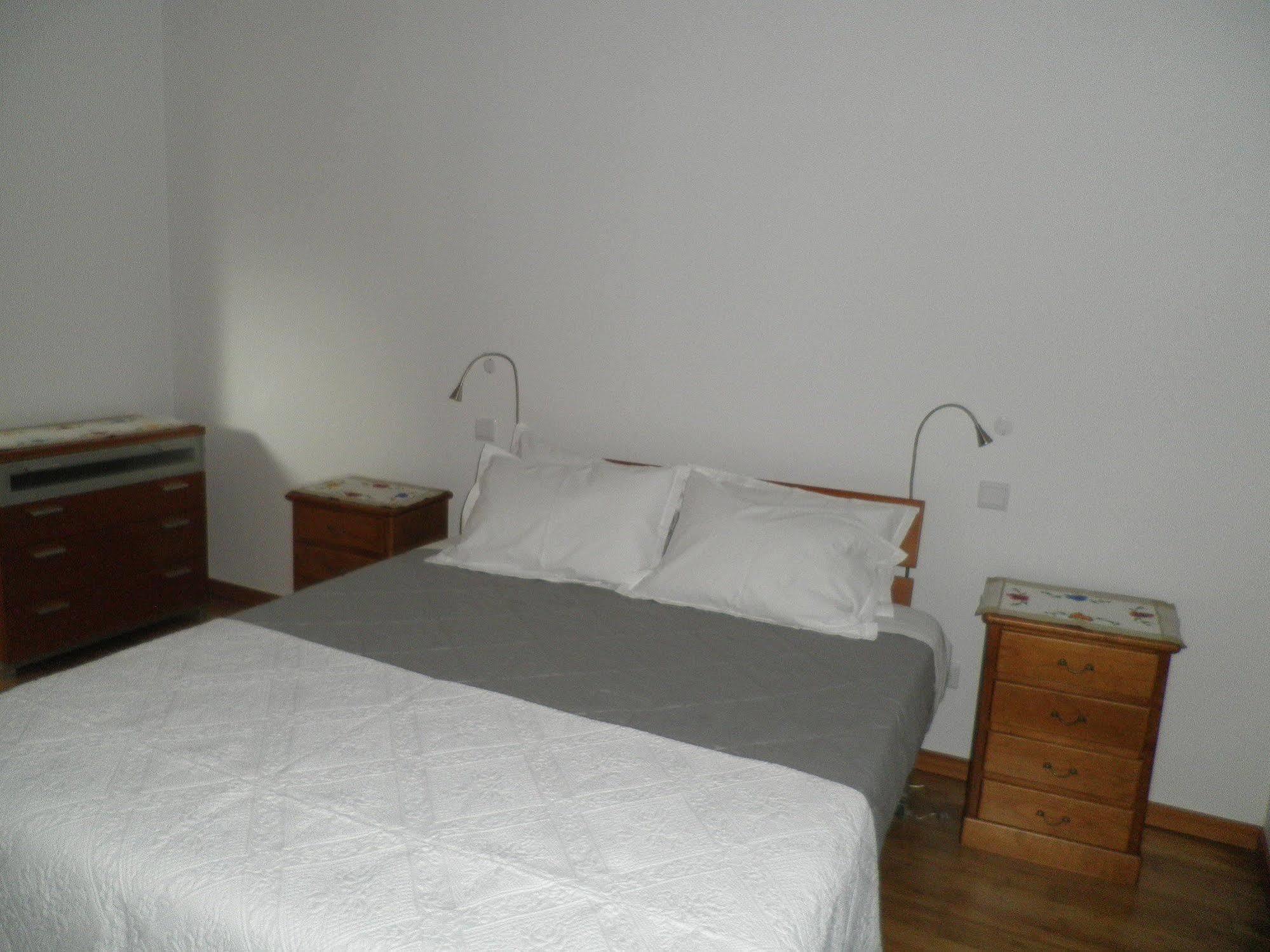 Luz - Family House Vacations- Large Private Outdoor Area Villa Santa Cruz (Madeira)