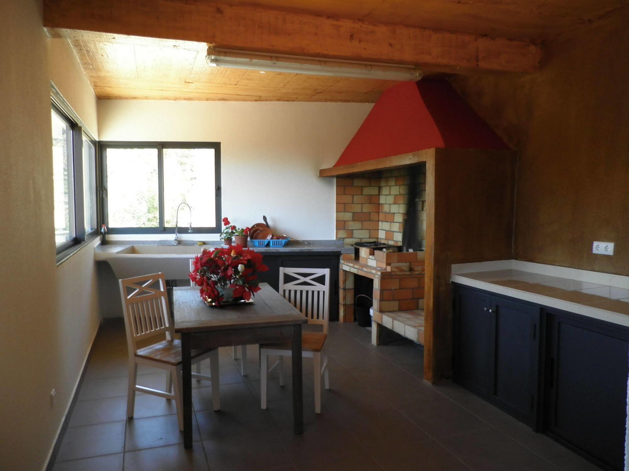 Villa Luz - Family House Vacations- Large Private Outdoor Area