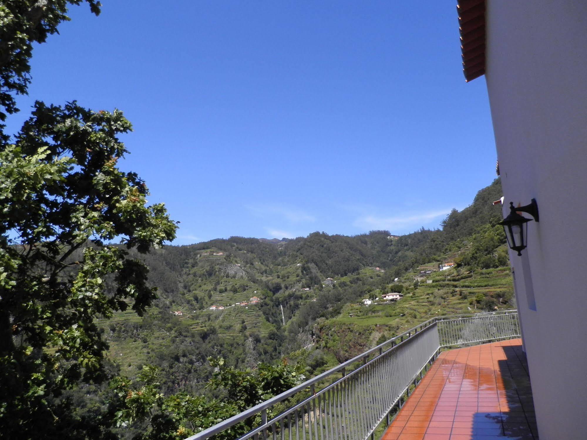 Luz - Family House Vacations- Large Private Outdoor Area Villa