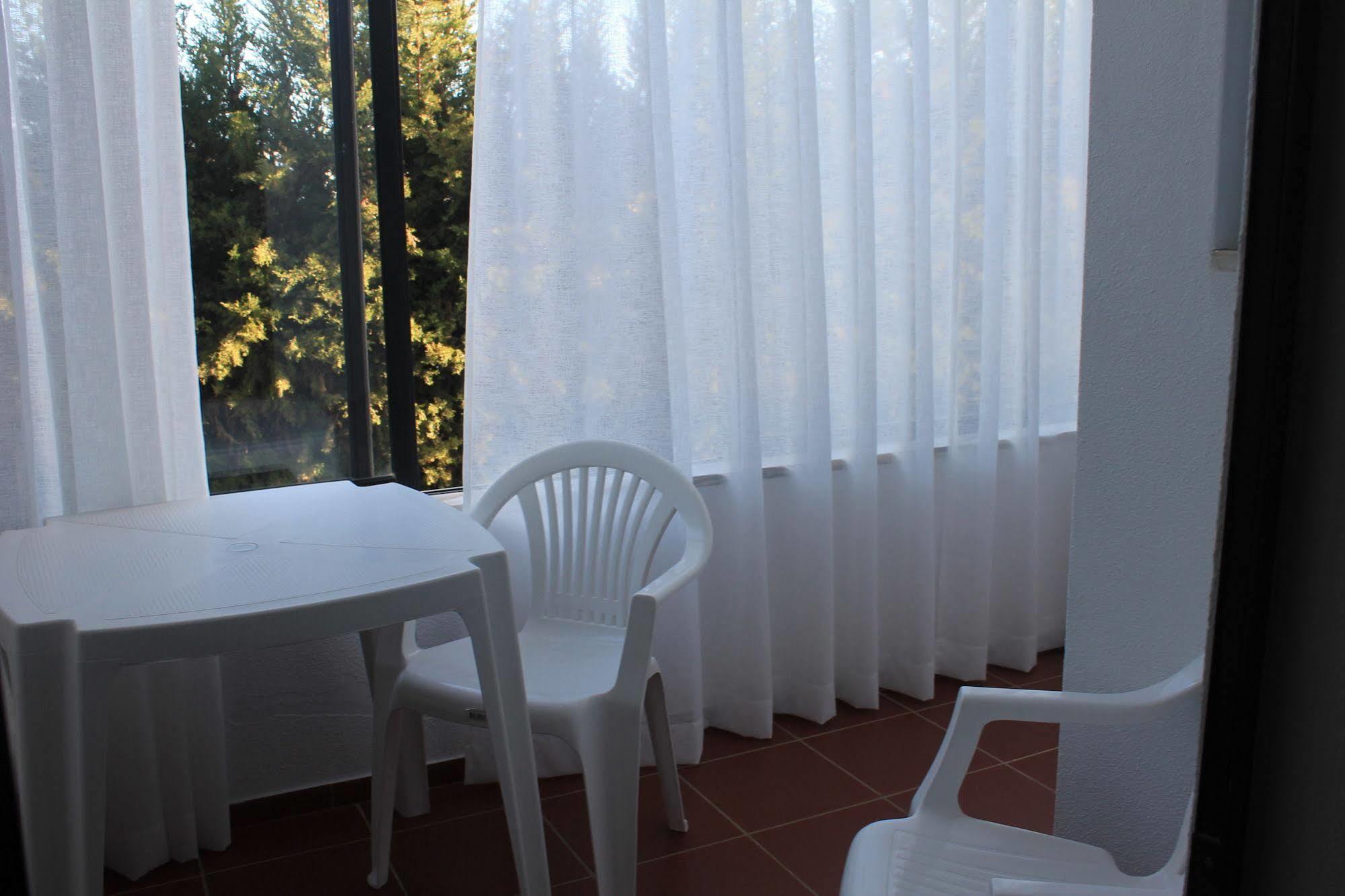 Manta Guest Bed & Breakfast Manta Rota