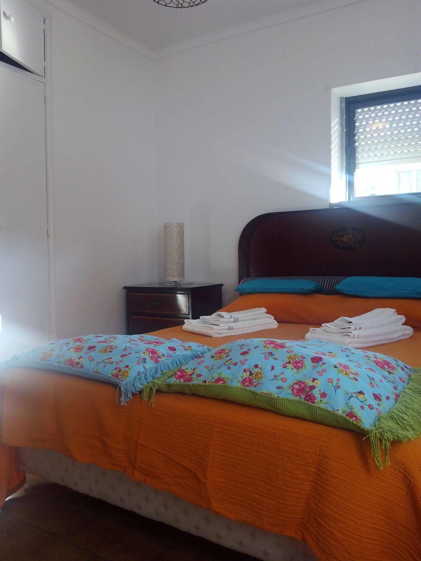 Moby Dick Hostel *
