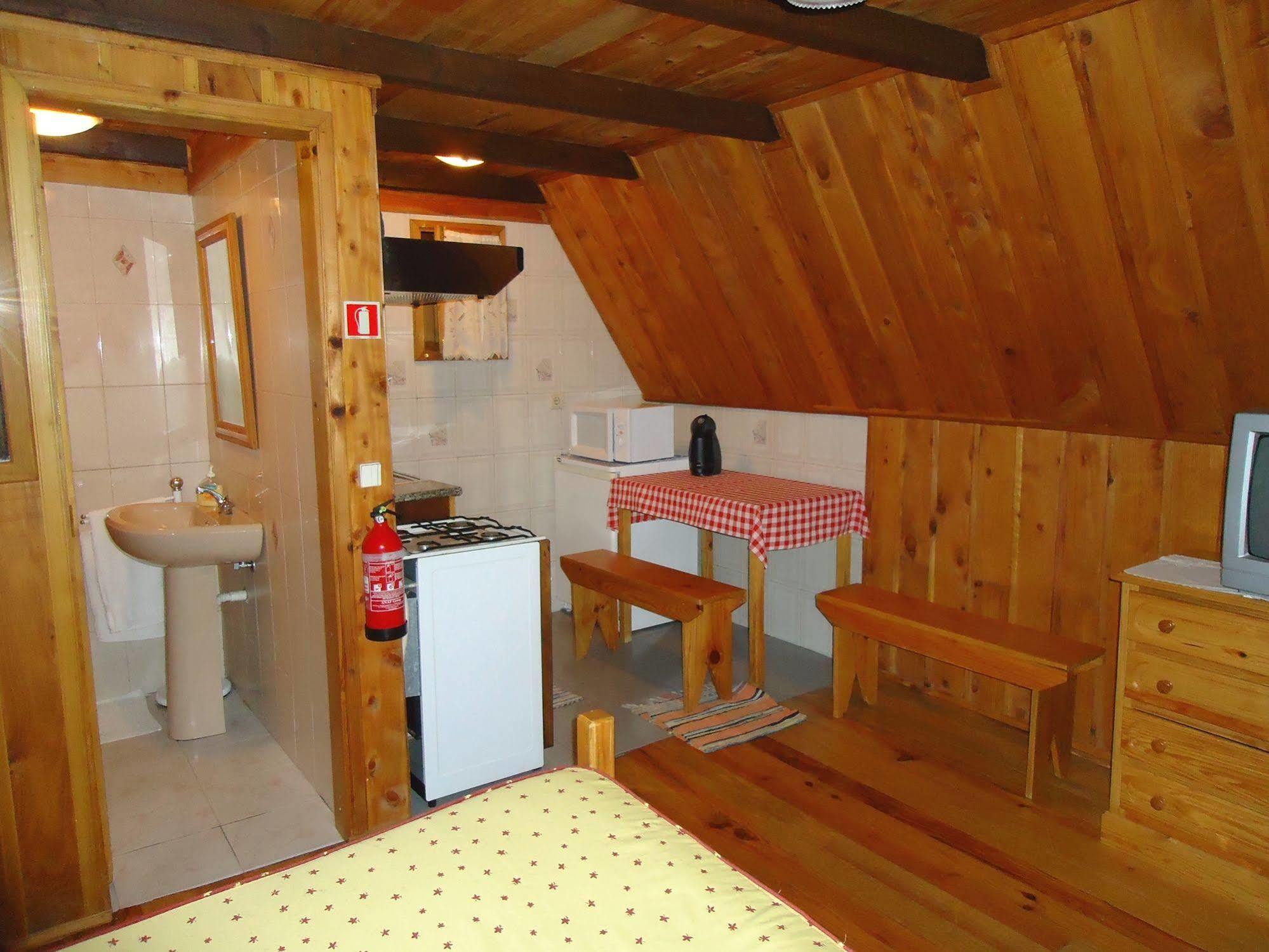 Santana Houses - Mountain Shelter Bungallows Guest house *