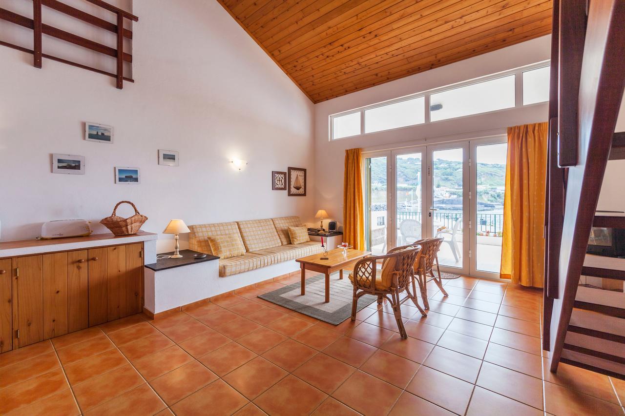 Casas Do Porto Mosteiros (Azores)
