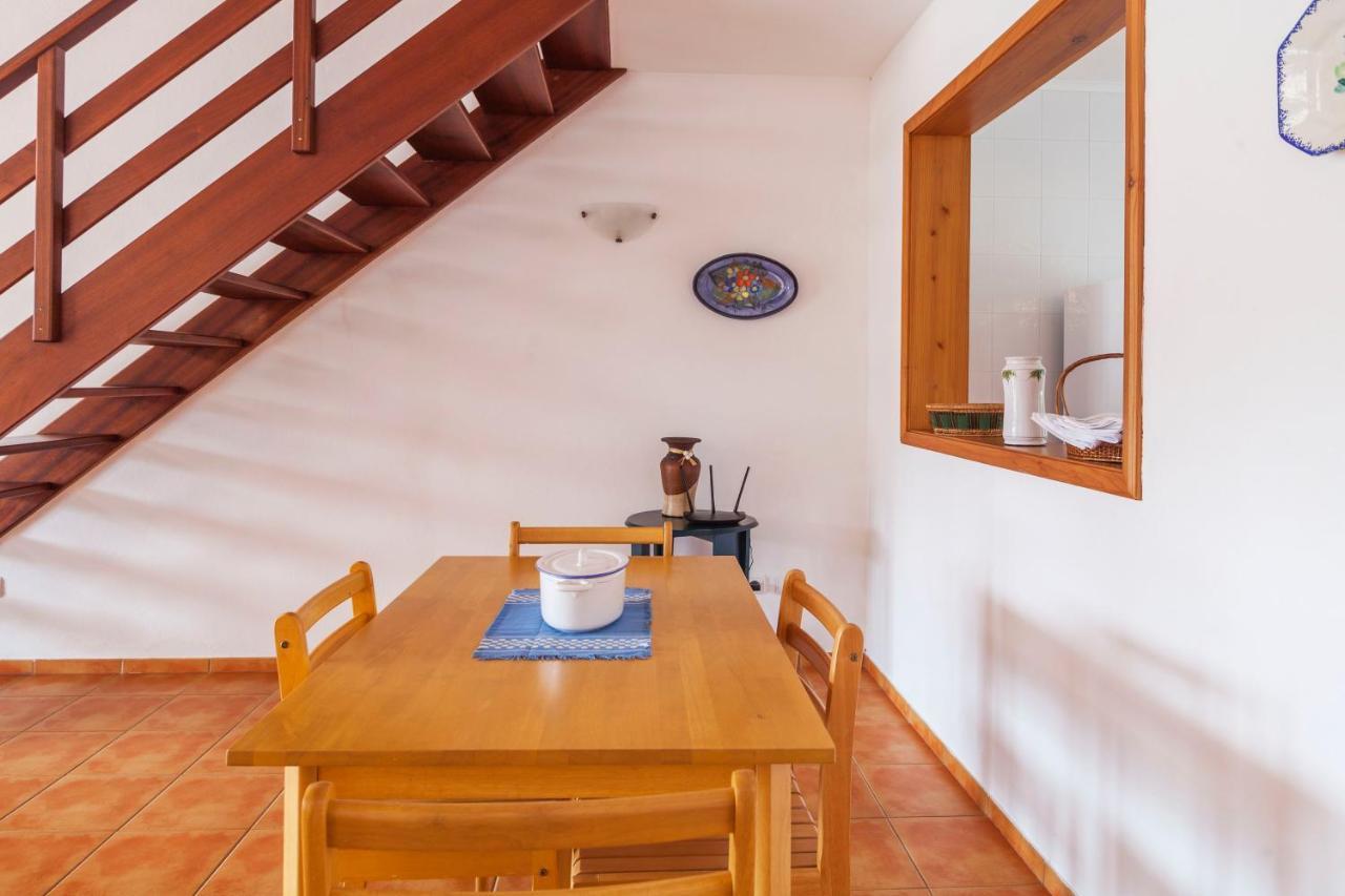 Casas Do Porto Mosteiros (Azores)