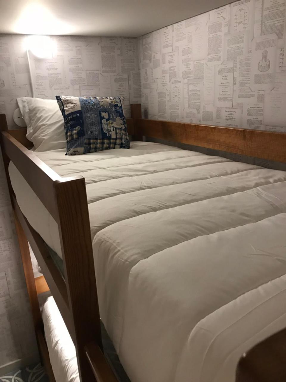 Hostel Royal *