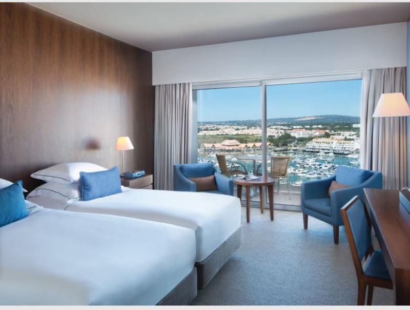 Tivoli Marina Hotel
