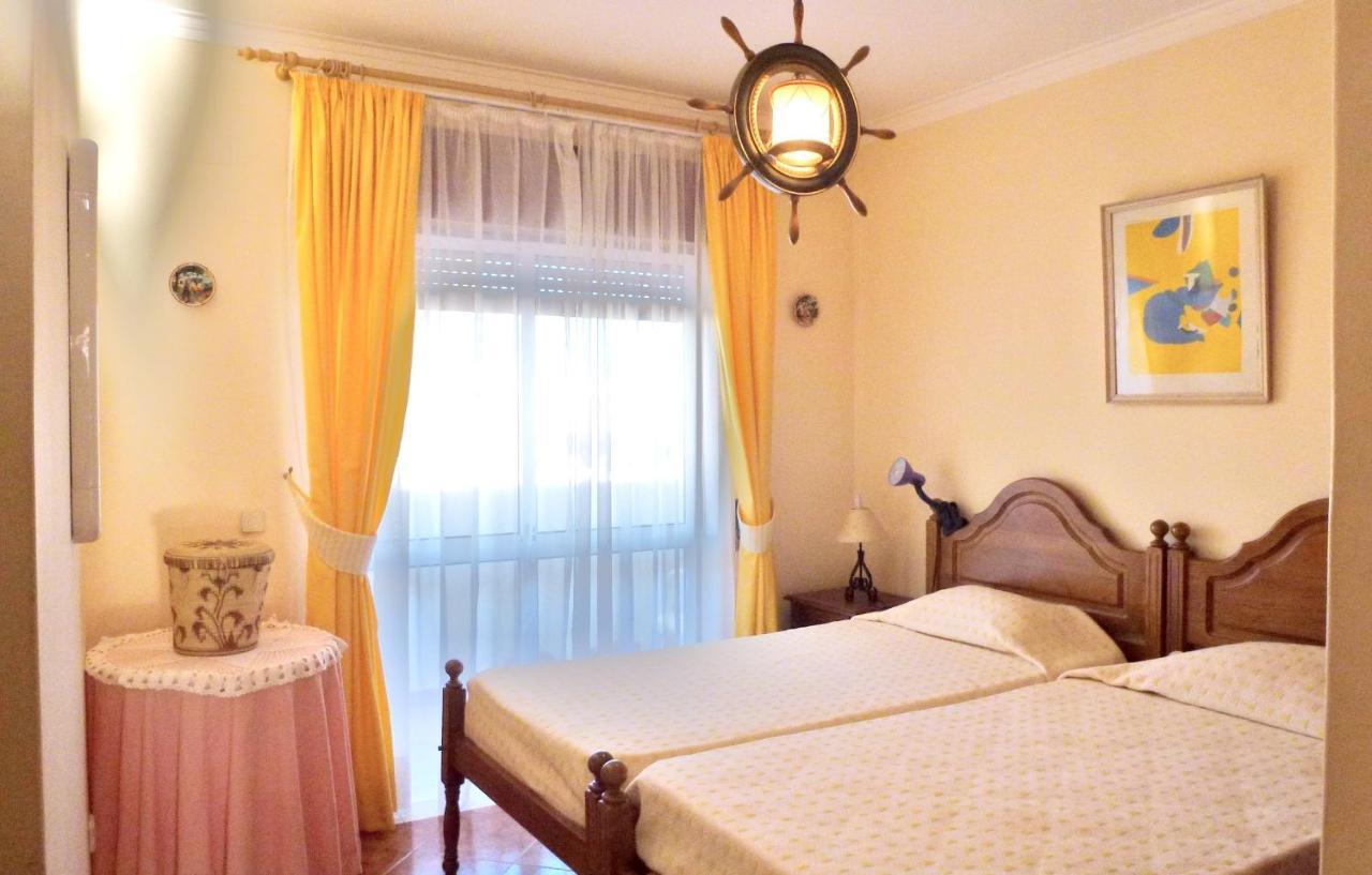 Rue Melvin Jones Apartment *