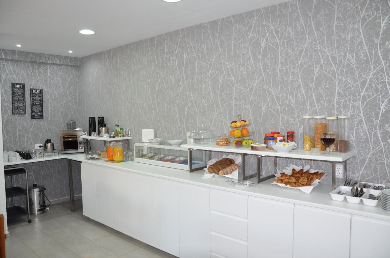 Abla Guest house Carcavelos (Lisbon)