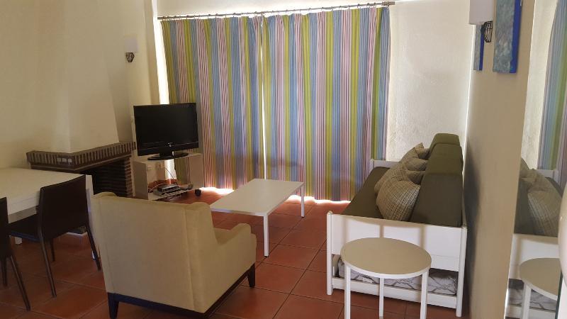 Hotel Apartamentos Vila Praia