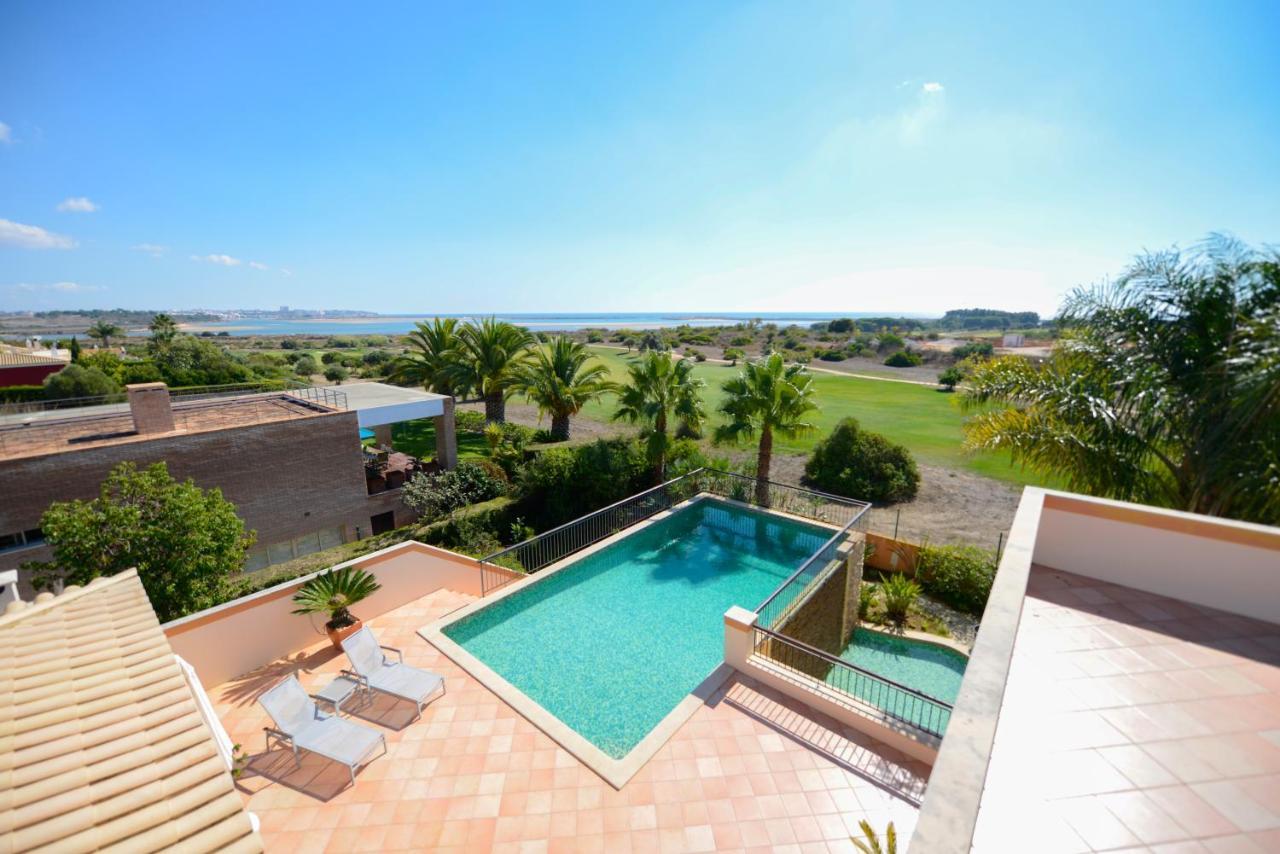 Ria Alvor Luxurious Golfview Lagos
